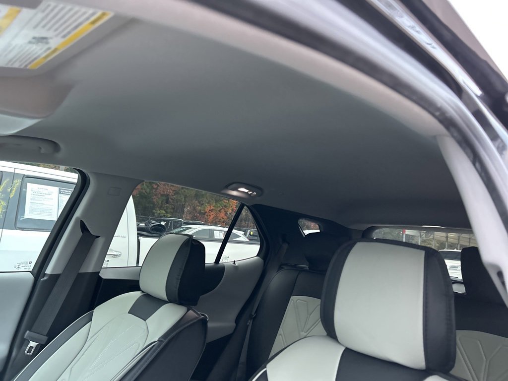 Used 2022 Chevrolet Equinox LS w/ LPO, Cargo Package image 7