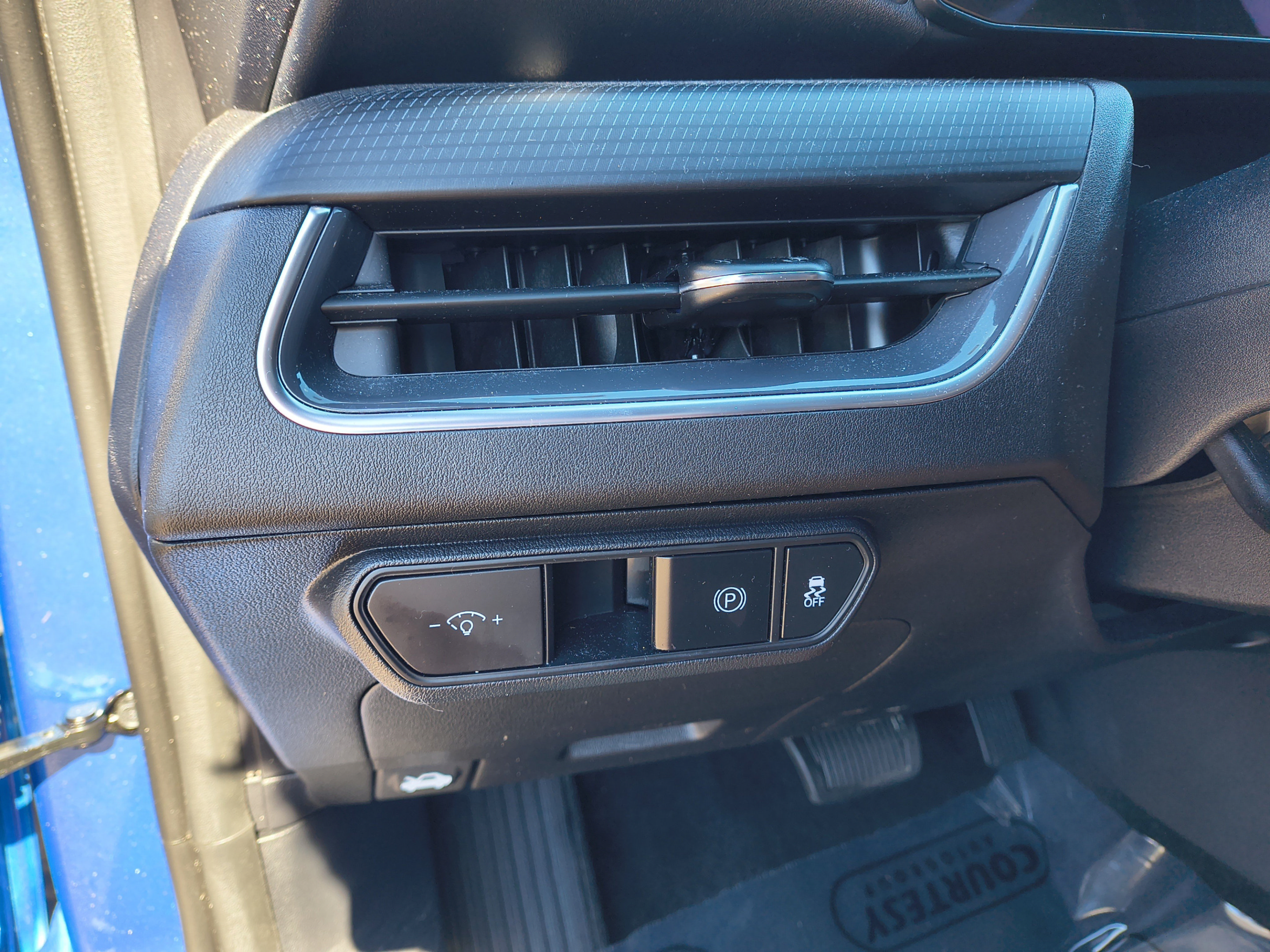 Used 2025 Kia K4 GT-Line FWD image 15