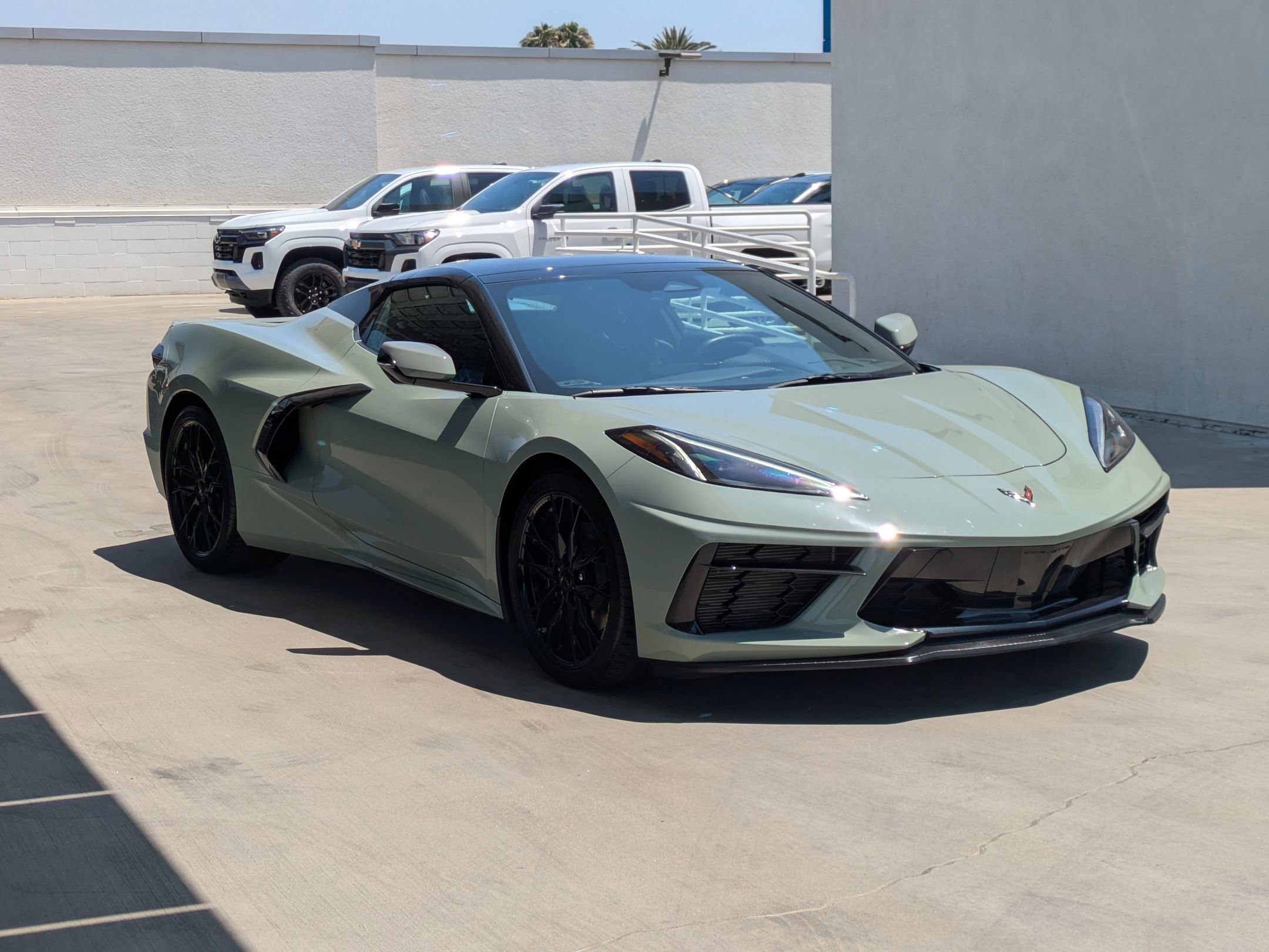 Used 2024 Chevrolet Corvette Stingray Convertible w/ 1LT RWD image 3
