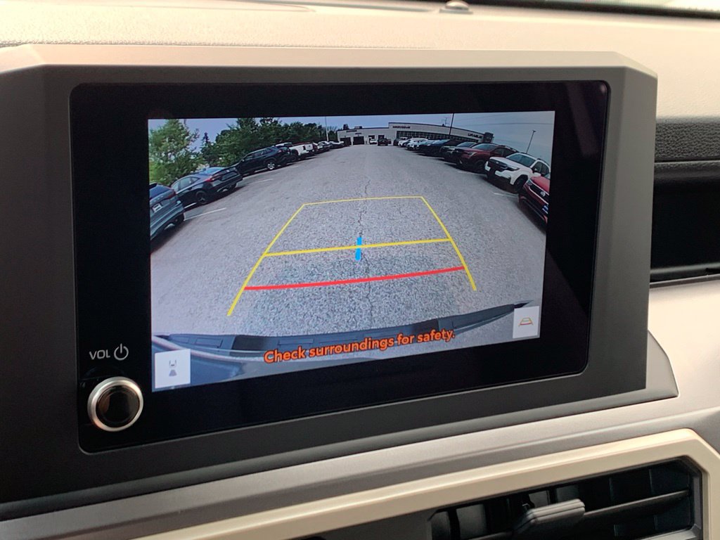 Used 2025 Toyota Tacoma TRD Sport AWD/4WD image 14