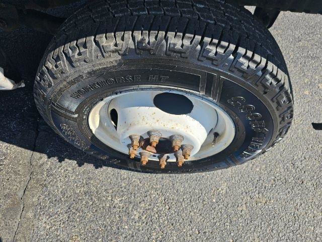 Used 2017 Ford E-450 and Econoline 450 Super Duty w/ Power Windows & Locks Group RWD image 35