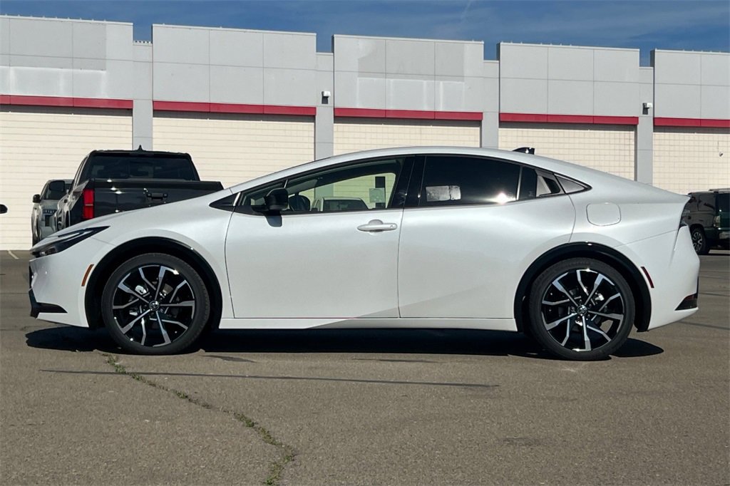 New 2026 Toyota Prius XSE image 7