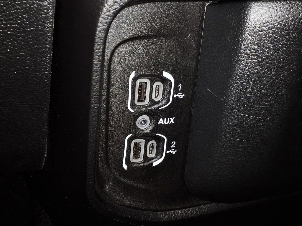 Used 2025 RAM 1500 Lone Star image 23