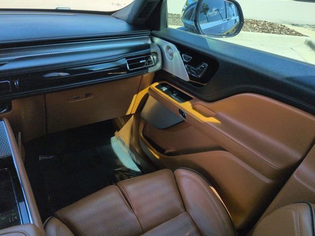 Used 2020 Lincoln Aviator Black Label w/ Dynamic Handling Package AWD/4WD image 17
