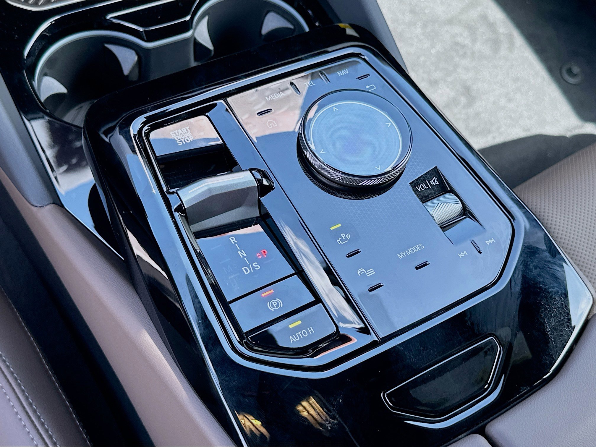 New 2026 BMW 530i w/ Premium Package image 14