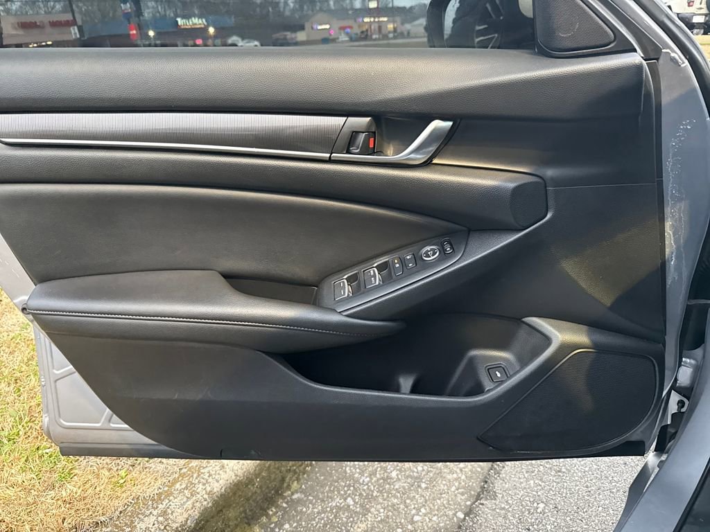 Used 2020 Honda Accord Sport image 9