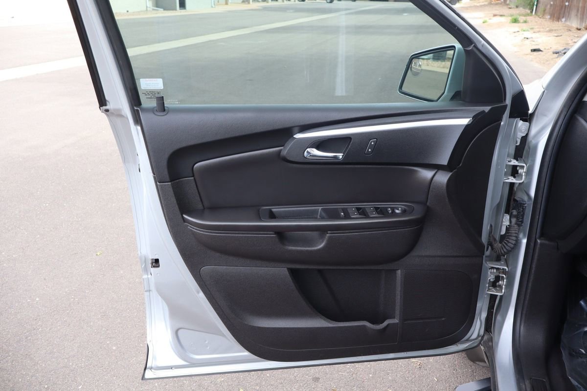 Used 2012 Chevrolet Traverse LT AWD/4WD image 25