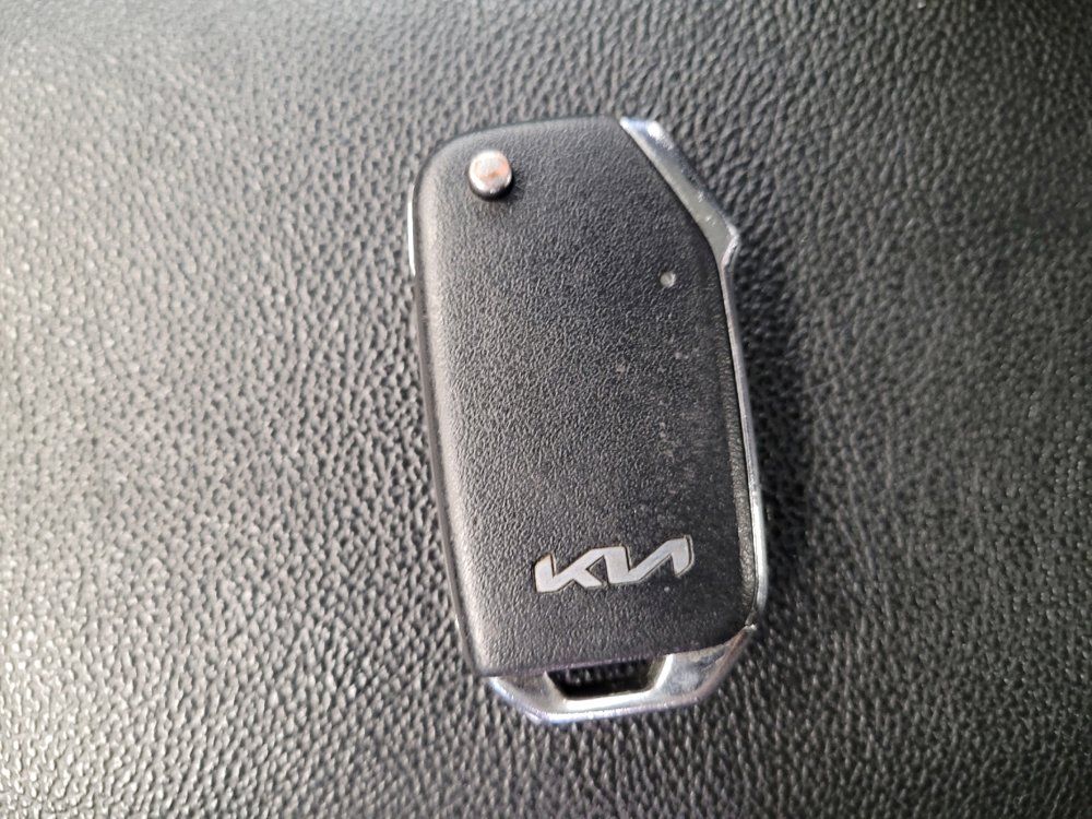 Used 2022 Kia Forte LXS image 32