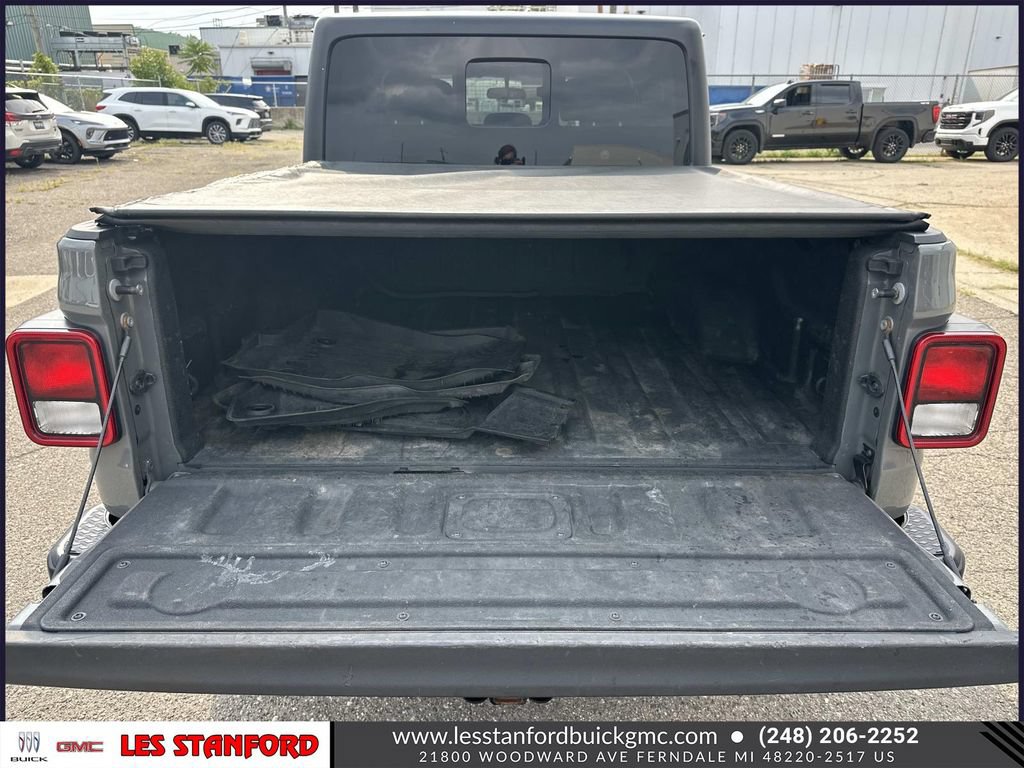 Used 2021 Jeep Gladiator Sport AWD/4WD image 11