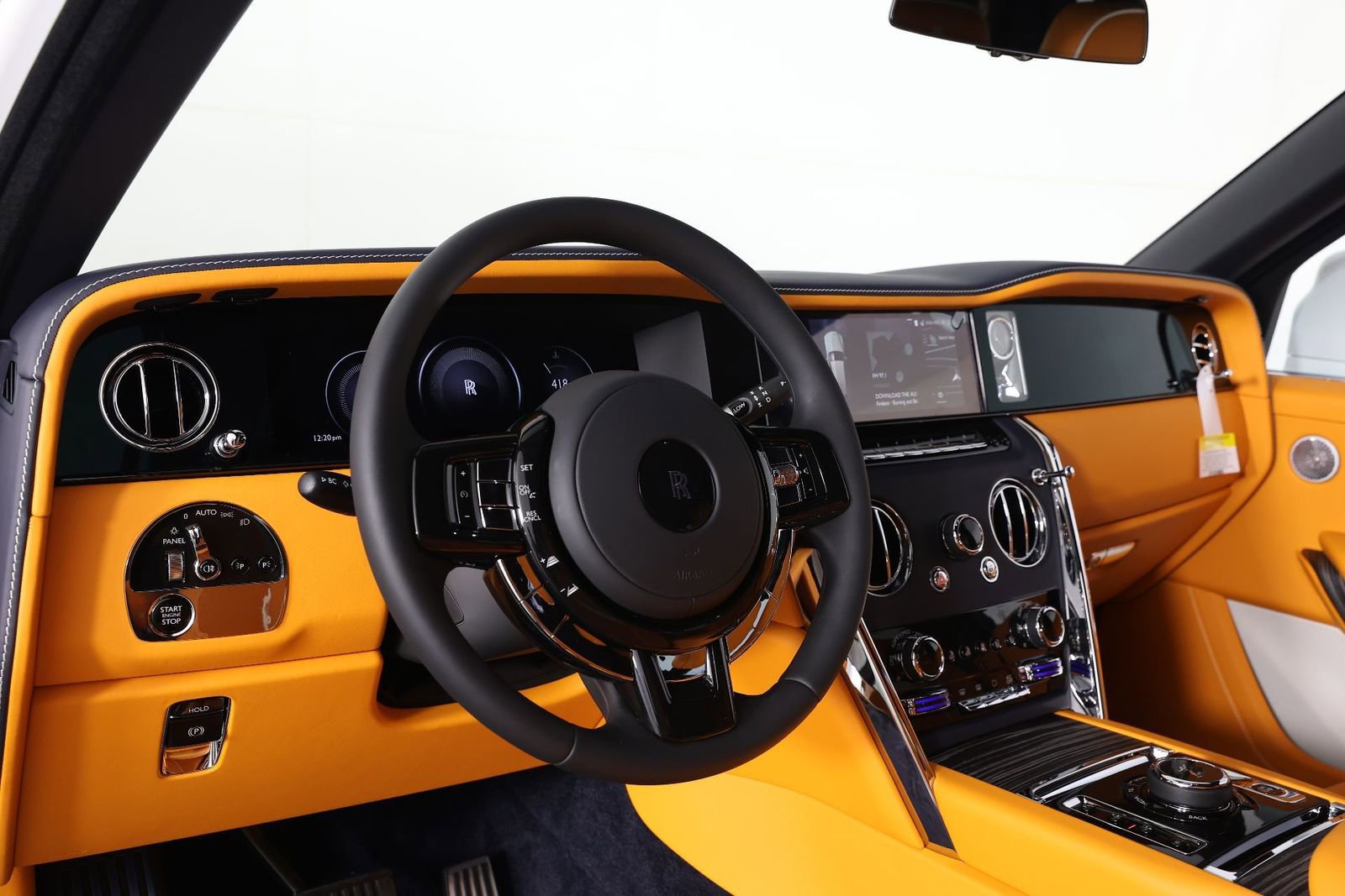 New 2026 Rolls-Royce Cullinan AWD/4WD image 4