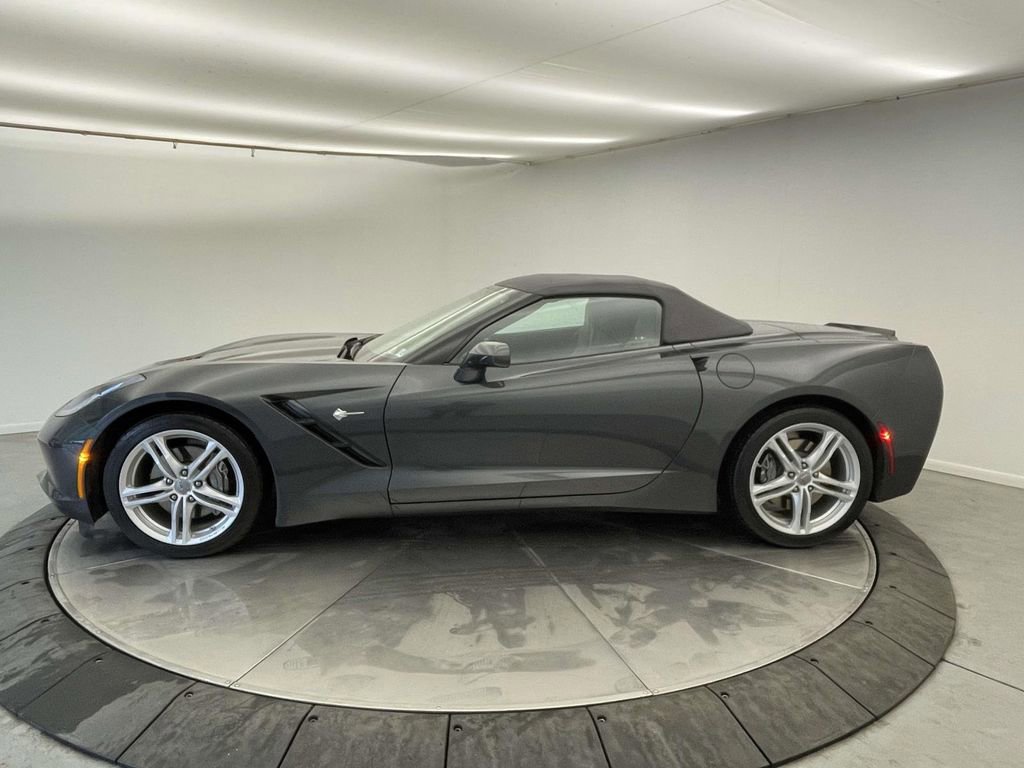 Used 2017 Chevrolet Corvette Stingray Convertible w/ 1LT RWD image 2