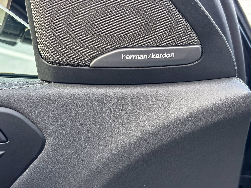 New 2026 BMW X6 xDrive40i image 11