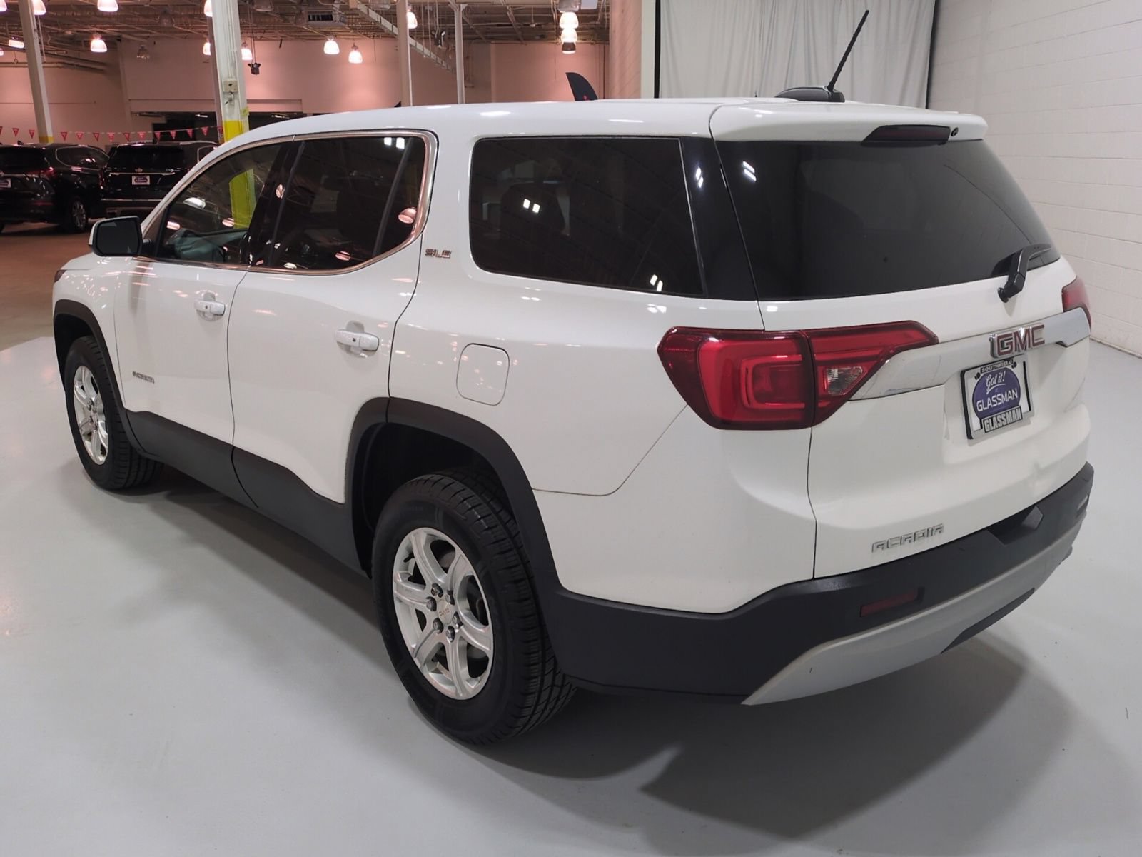 Used 2018 GMC Acadia SLE FWD image 5