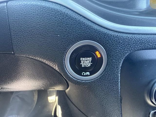 Used 2019 Dodge Charger SXT image 33