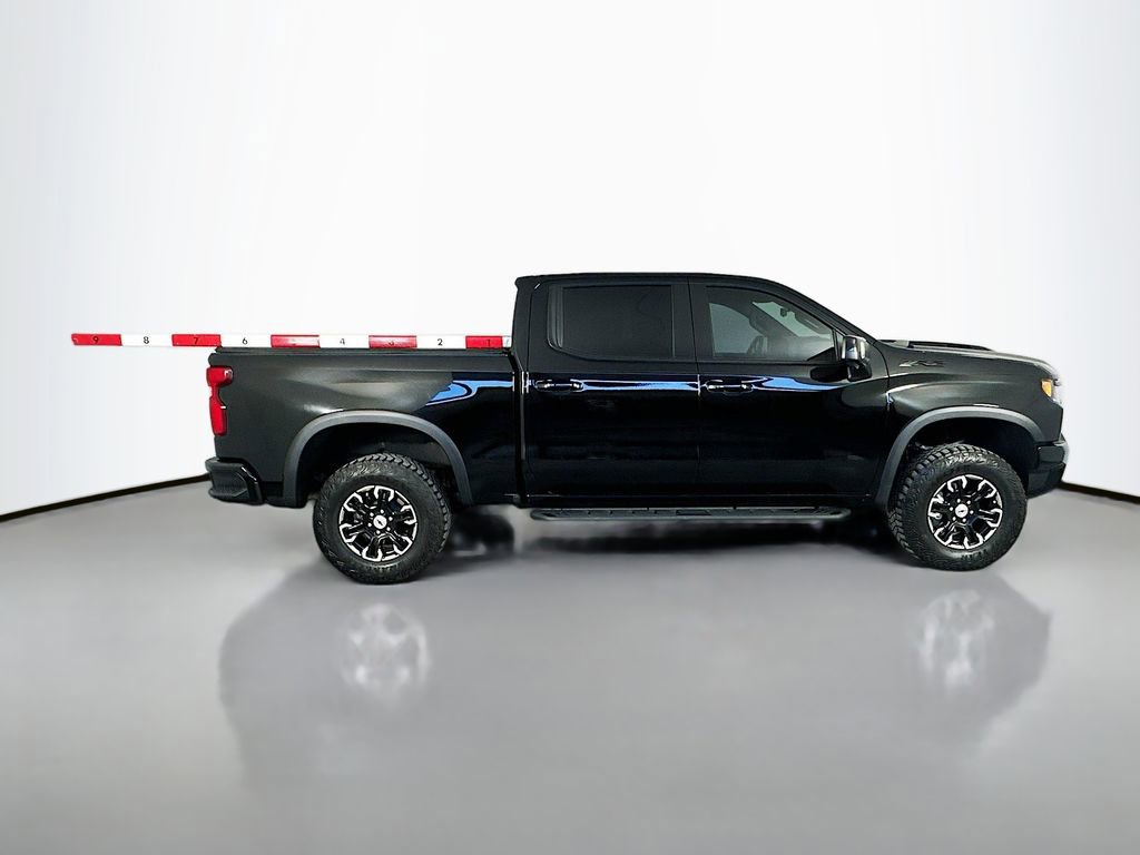 Used 2025 Chevrolet Silverado 1500 ZR2 w/ Technology Package image 8