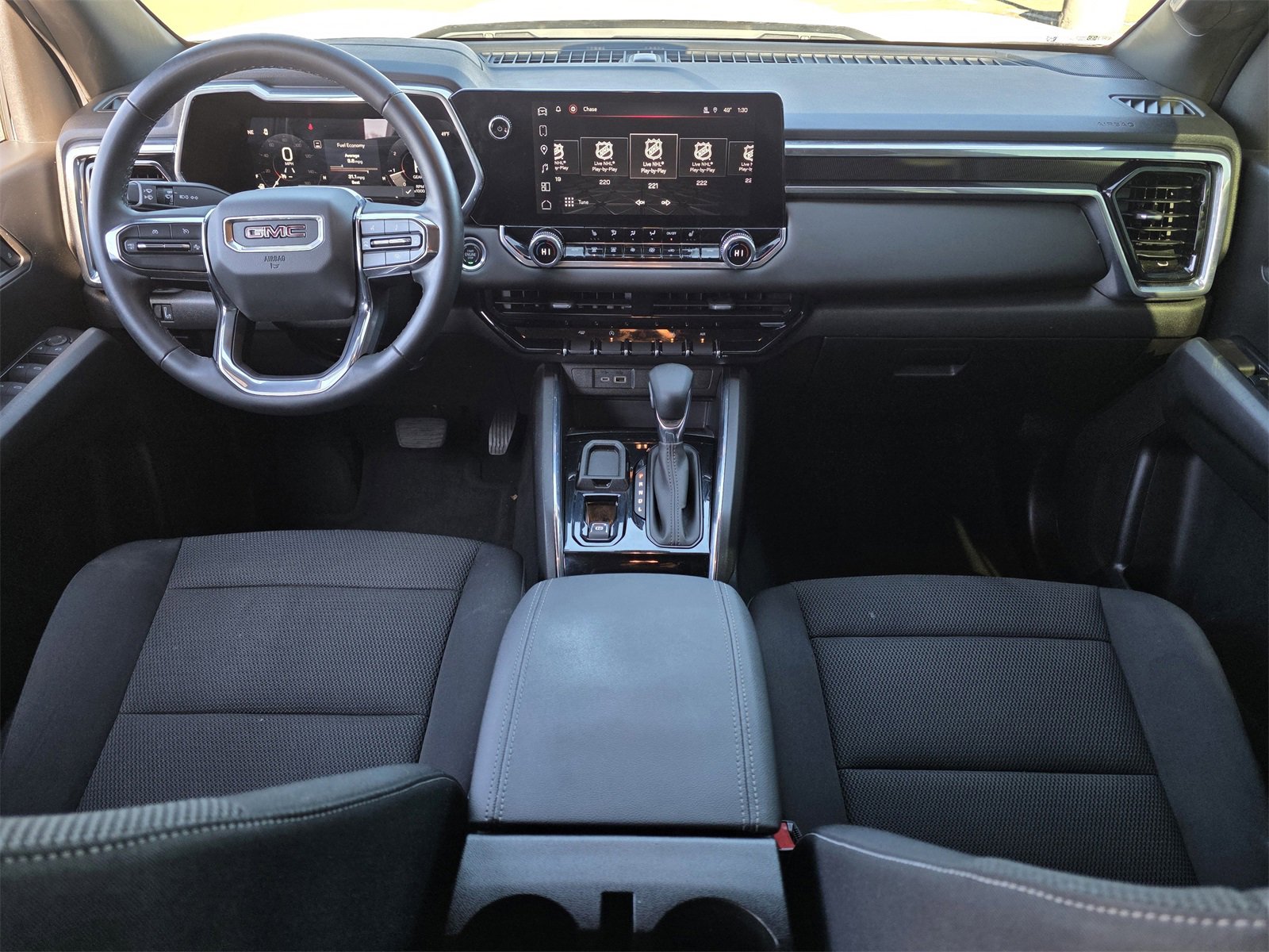 Used 2024 GMC Canyon Elevation w/ Convenience Package image 9