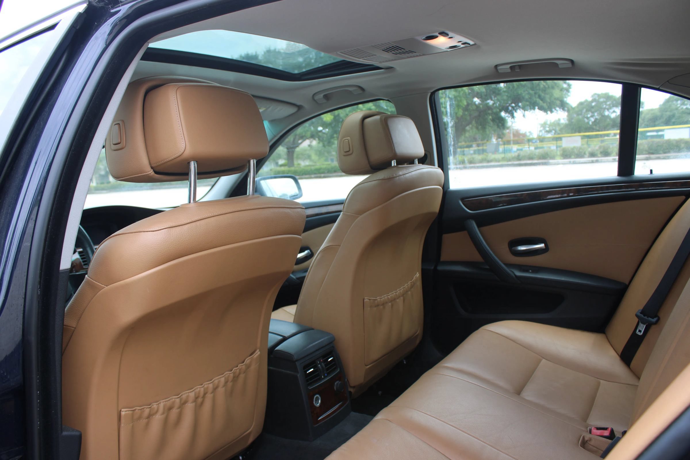 Used 2010 BMW 528i xDrive Sedan AWD/4WD image 20