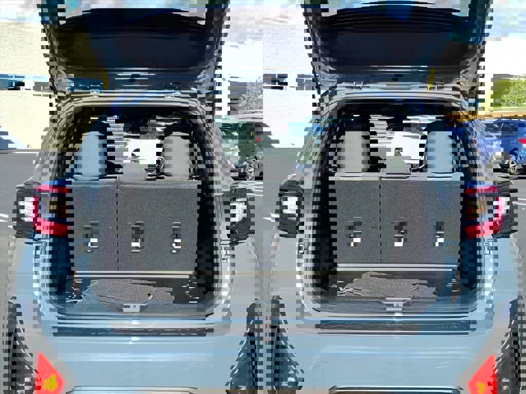 Certified 2025 Subaru Crosstrek 2.0i Premium image 16