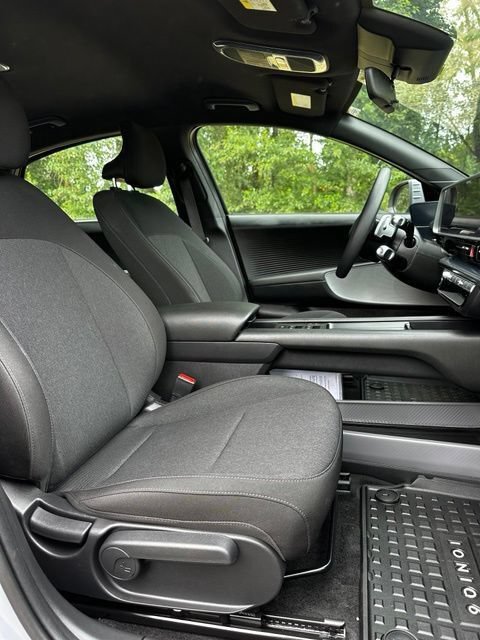 Certified 2025 Hyundai Ioniq 6 SE RWD image 19
