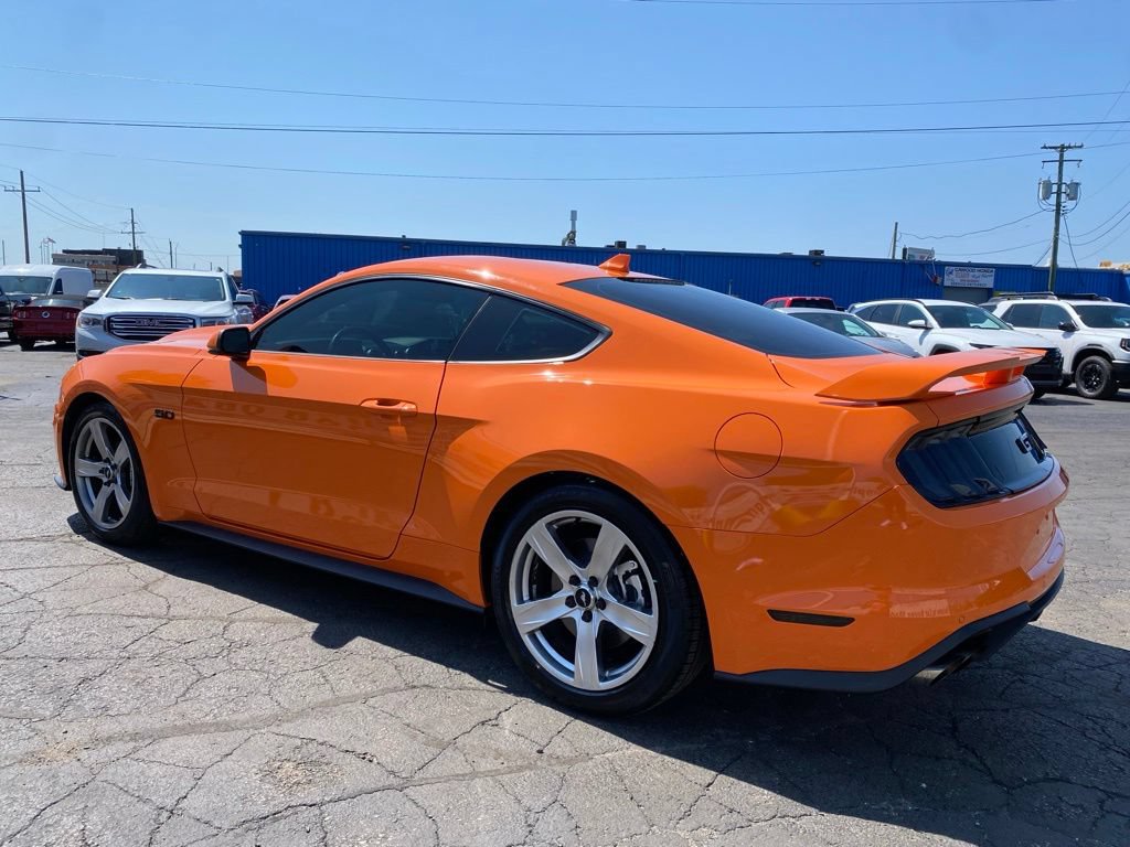 Used 2020 Ford Mustang GT Premium w/ GT Performance Package RWD image 6