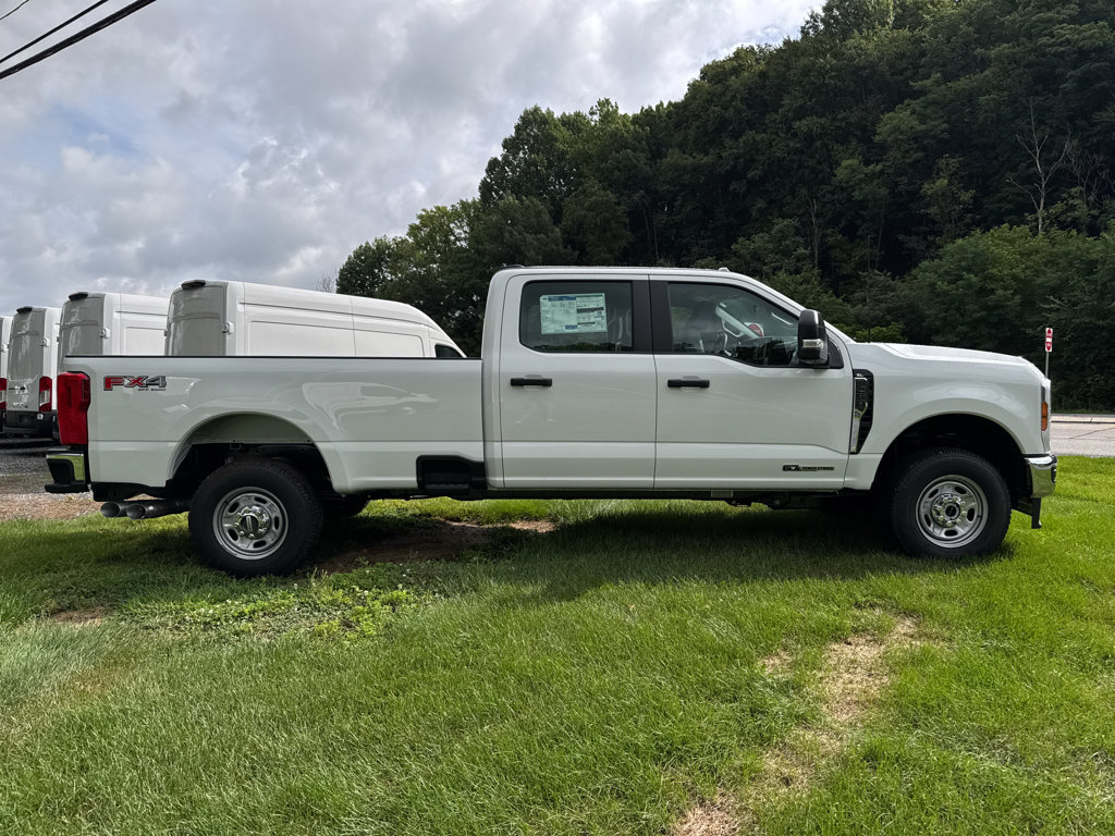 New 2026 Ford F250 XL w/ FX4 Off-Road Package AWD/4WD image 14