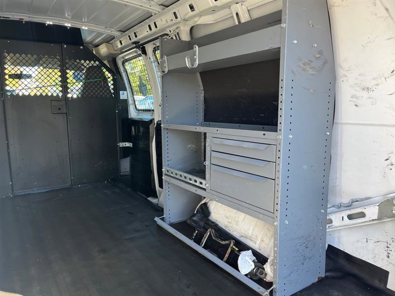 Used 2017 GMC Savana 2500 image 18