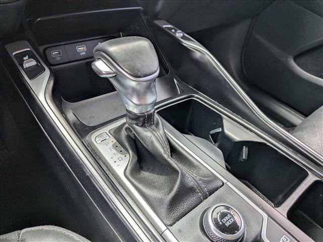 Used 2022 Kia Sorento EX w/ Panoramic Sunroof Package FWD image 19