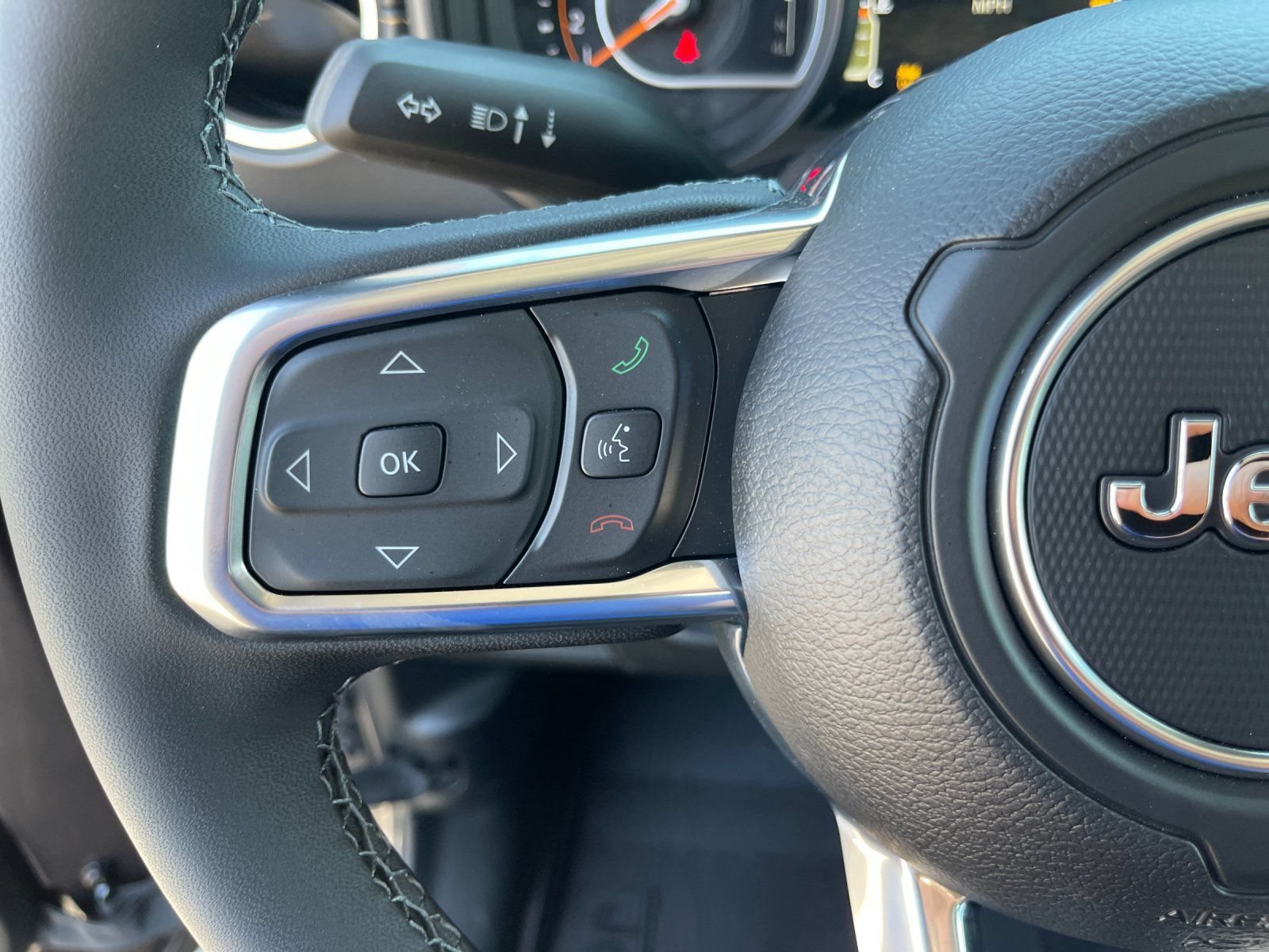 New 2026 Jeep Wrangler Unlimited Sahara AWD/4WD image 27