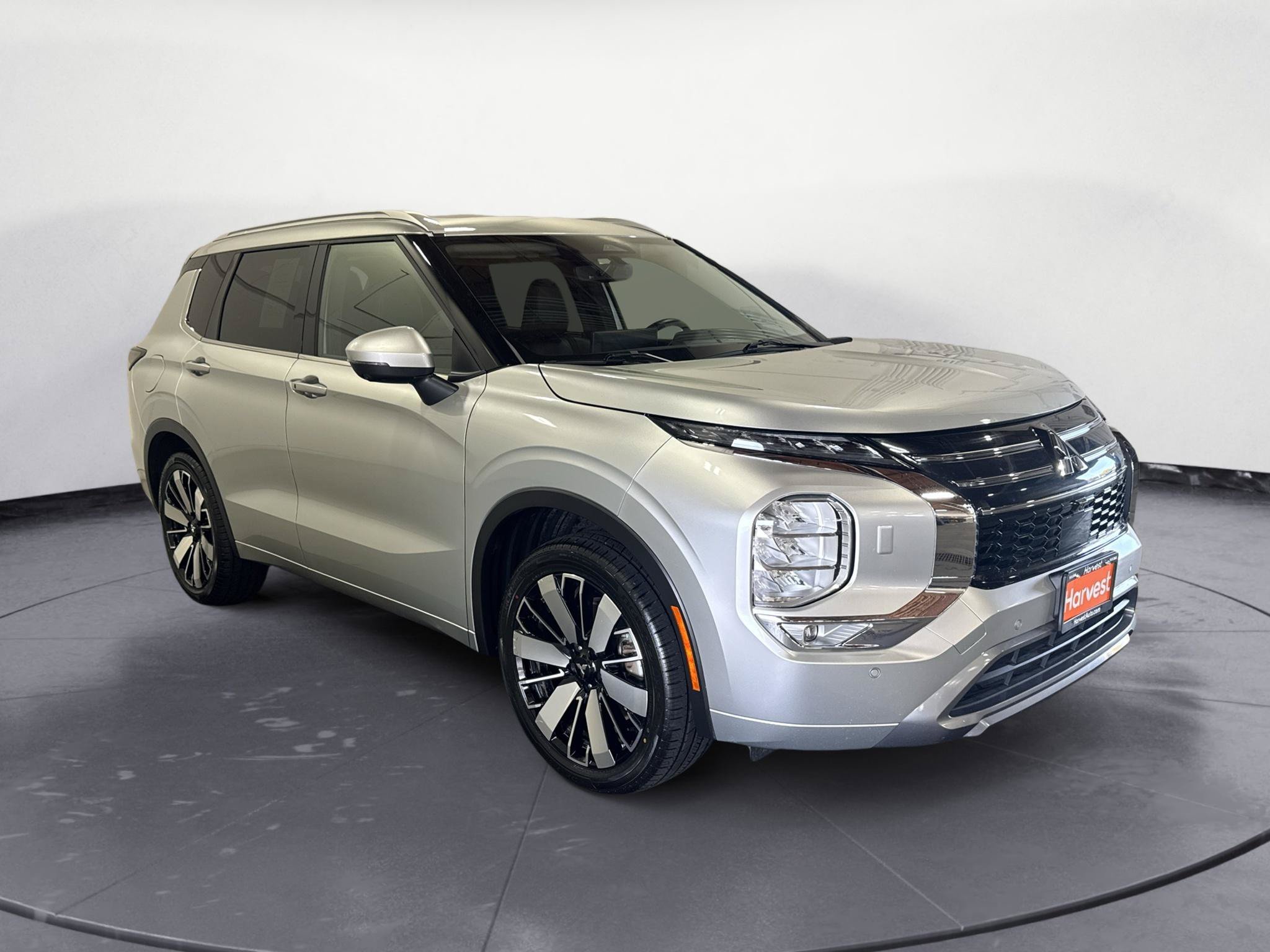 Used 2025 Mitsubishi Outlander SEL AWD/4WD image 1