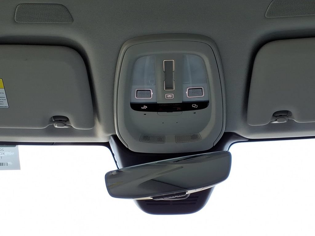 Certified 2026 Volvo XC60 B5 Ultra AWD/4WD image 22