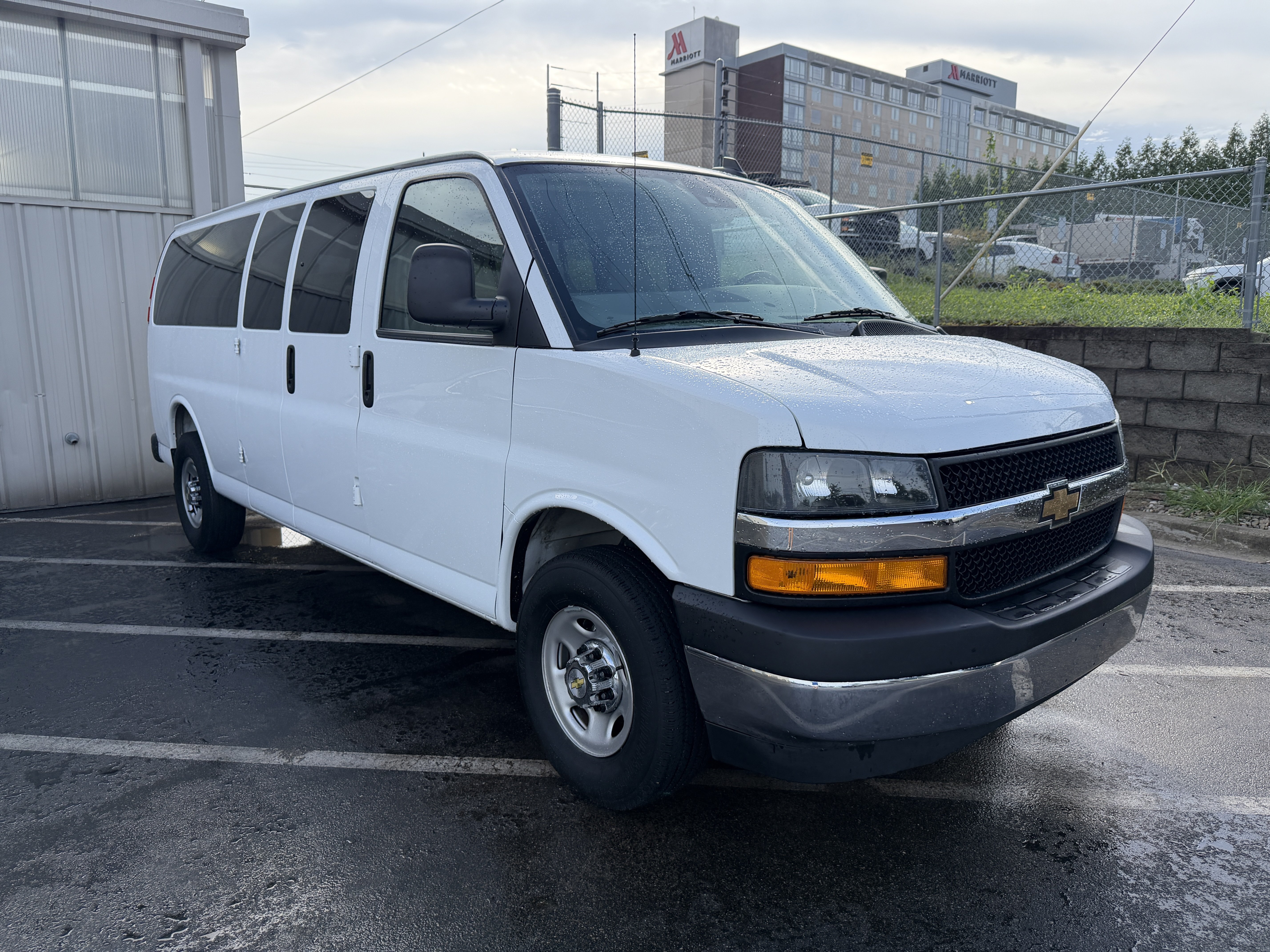 Used 2025 Chevrolet Express 3500 LT w/ LT Preferred Equipment Group RWD image 2