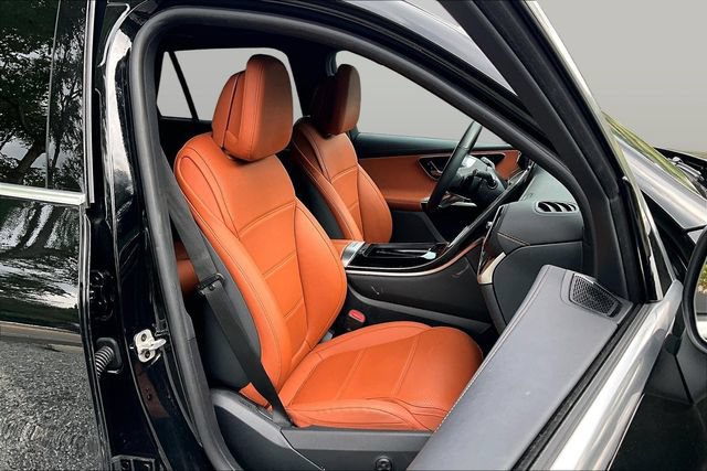 Certified 2025 Mercedes-Benz GLC 300 4MATIC image 15