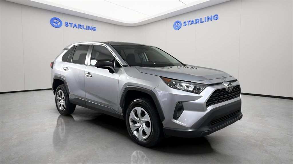 Used 2022 Toyota RAV4 LE image 13