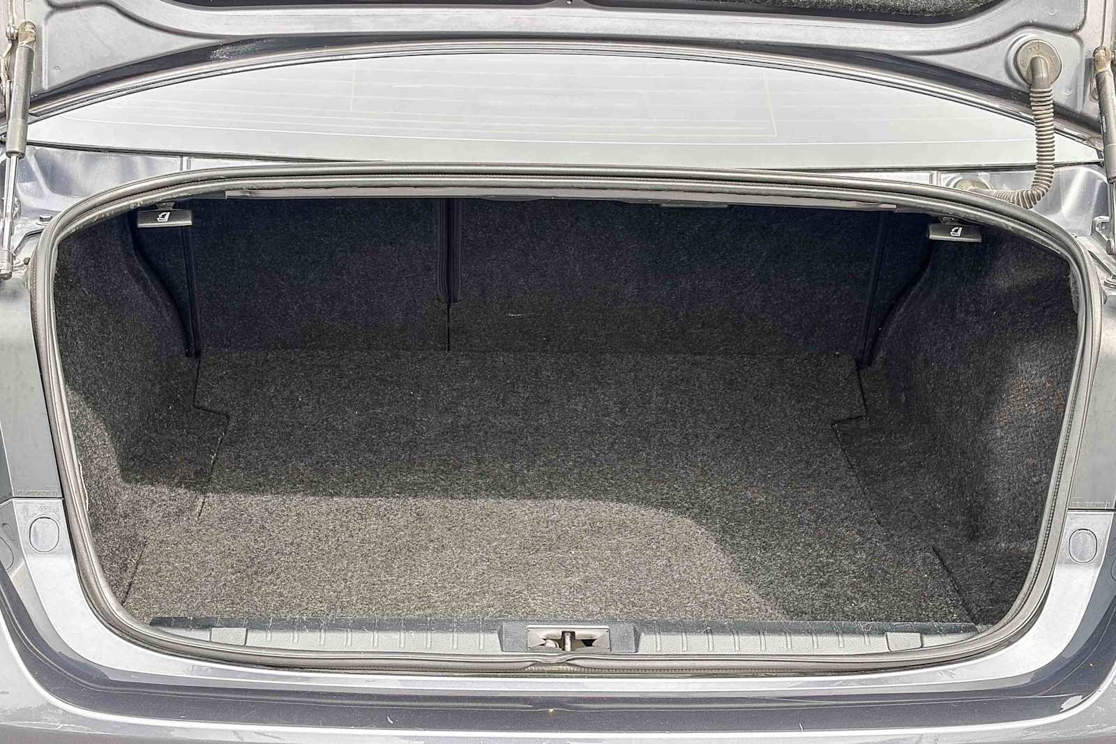 Used 2017 Subaru Legacy 2.5i Limited image 26