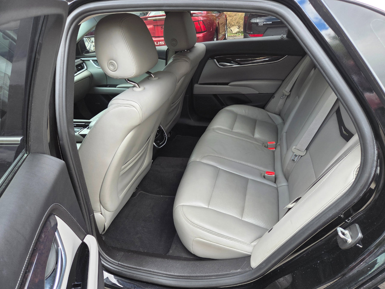 Used 2016 Cadillac XTS Luxury w/ Driver Awareness Package image 16