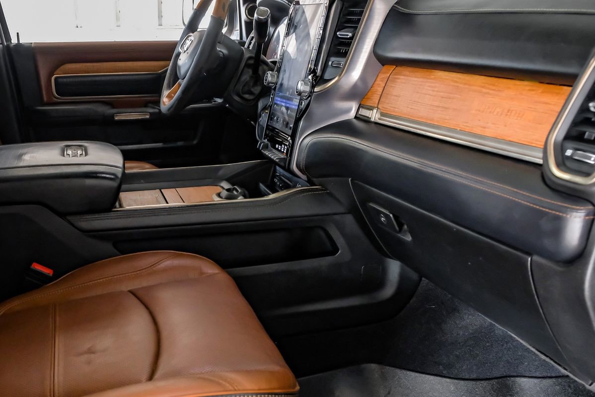 Used 2019 RAM 3500 Limited image 13