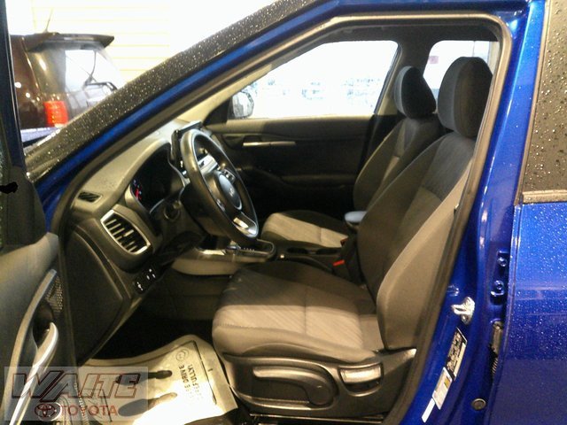 Used 2023 Kia Seltos LX image 19