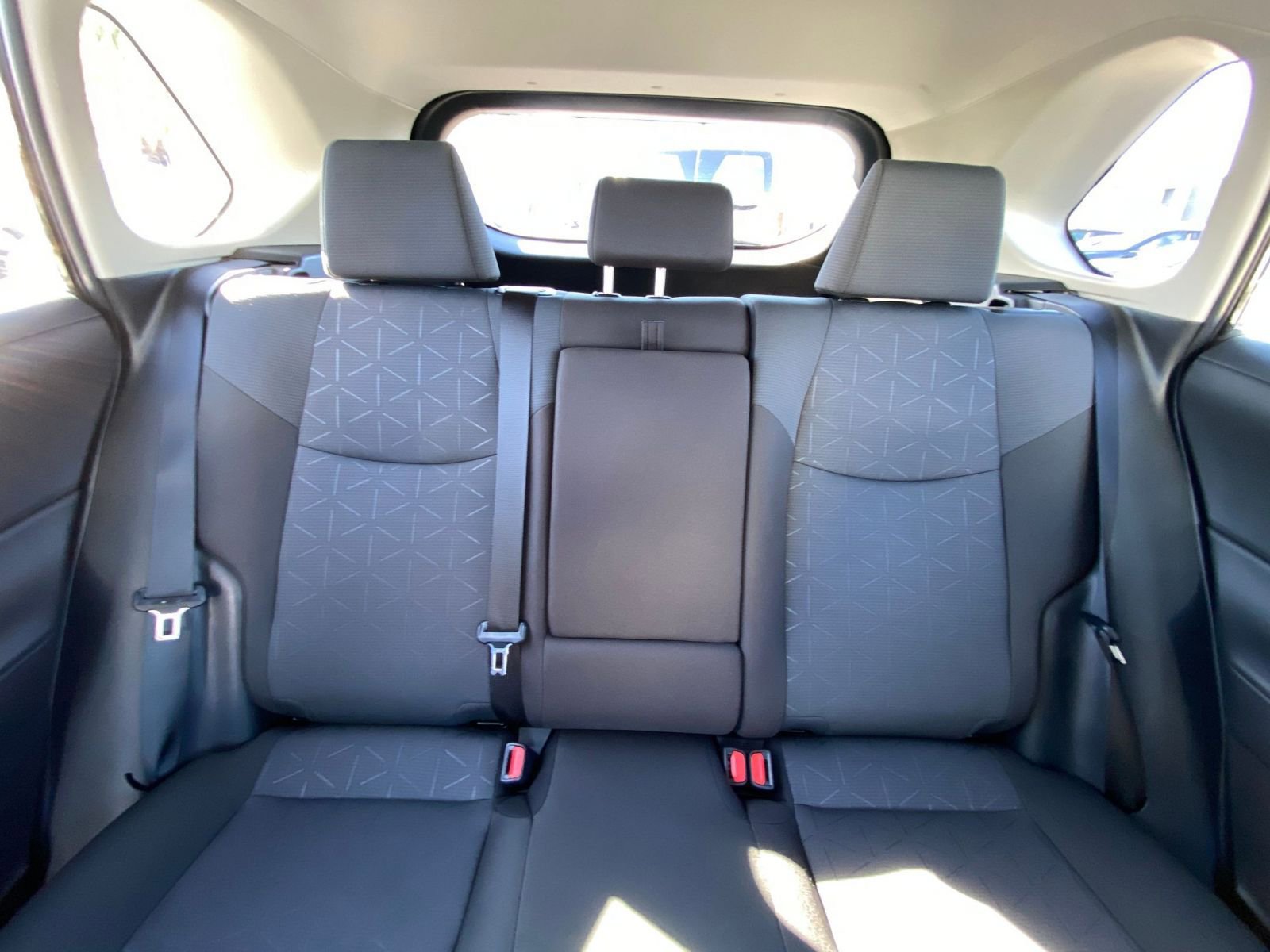 Used 2025 Toyota RAV4 XLE image 38