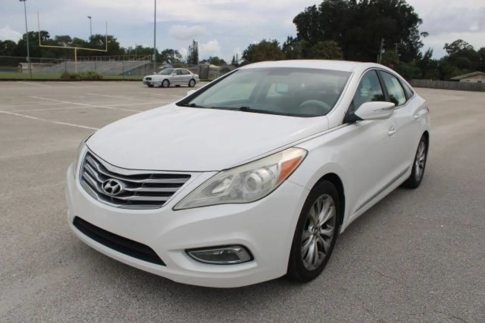 Used 2013 Hyundai Azera FWD image 34