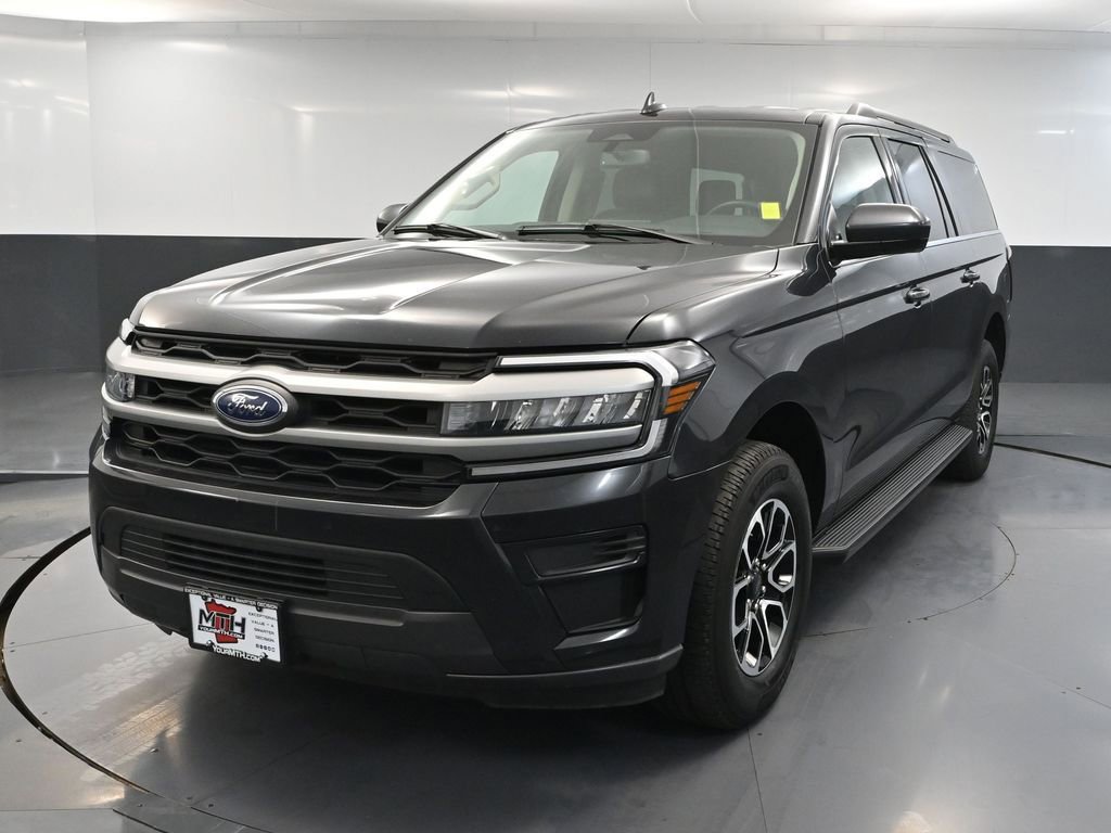 Used 2024 Ford Expedition Max XLT image 13