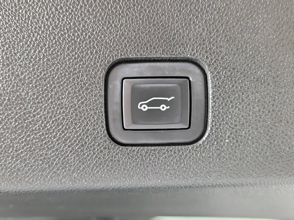 Used 2020 Cadillac XT6 Premium Luxury FWD image 9