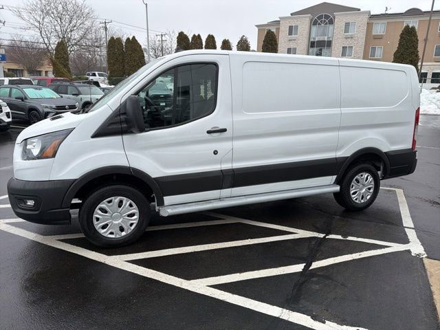 Used 2024 Ford Transit 250 Low Roof w/ Exterior Upgrade Package image 4