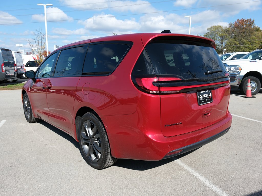 New 2026 Chrysler Pacifica Select image 10