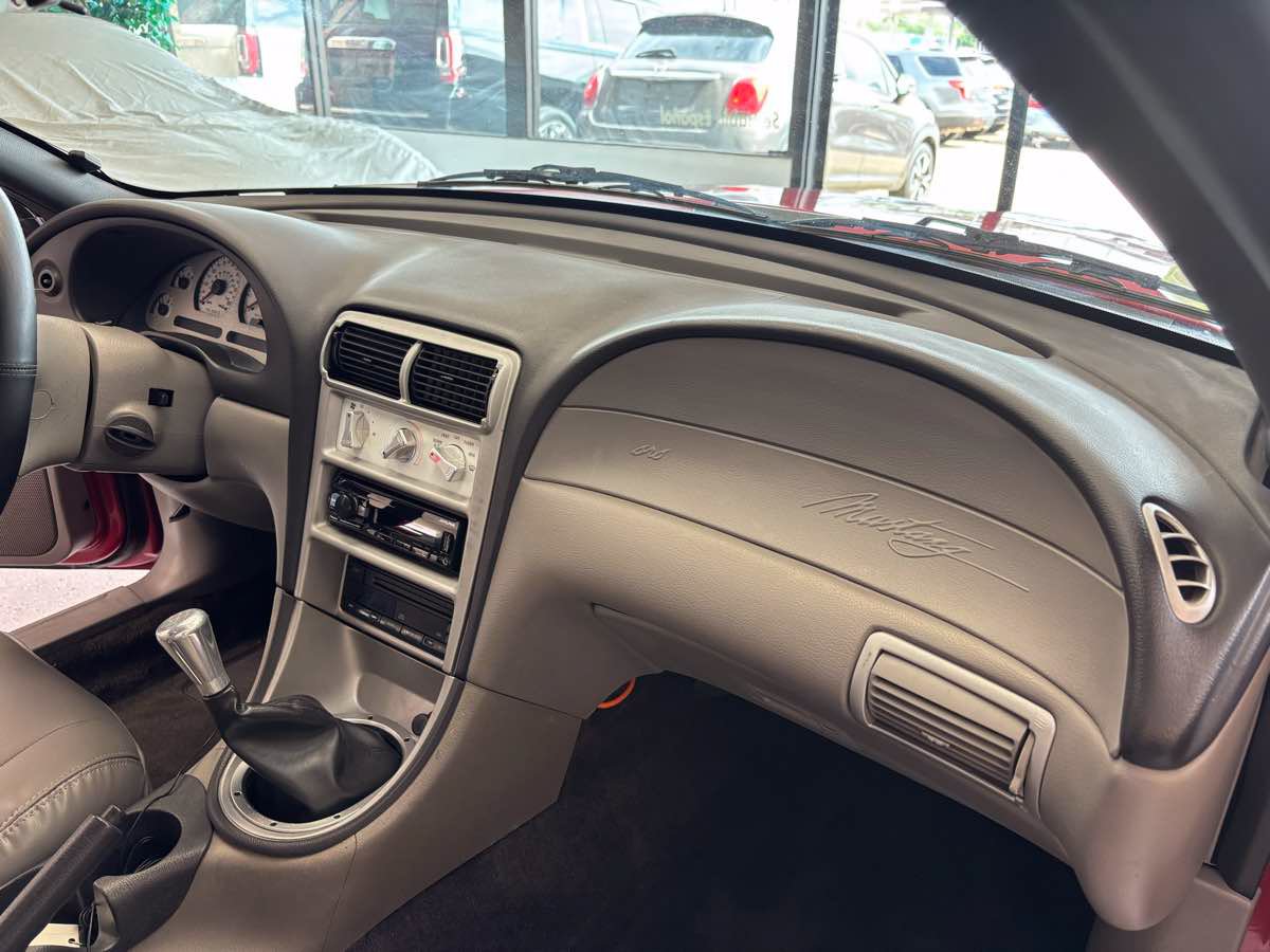 Used 2000 Ford Mustang GT RWD image 14