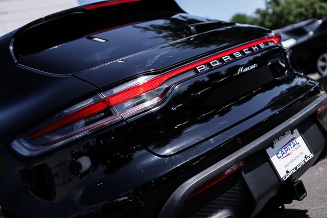 Used 2022 Porsche Macan AWD/4WD image 20