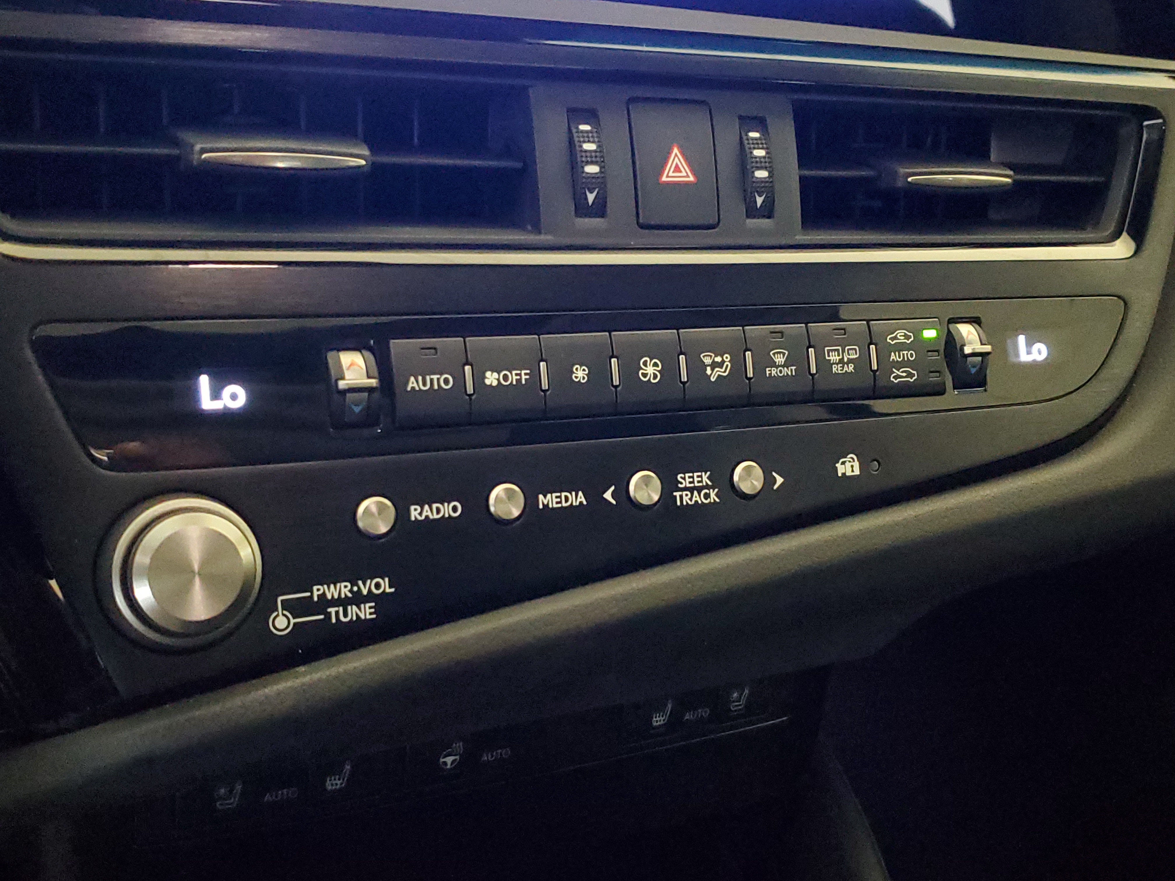 Used 2024 Lexus ES 350 w/ Premium Package FWD image 29