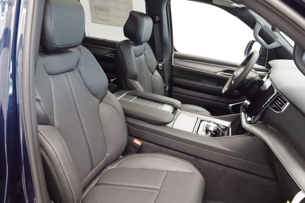 New 2026 Jeep Grand Wagoneer Limited AWD/4WD image 7
