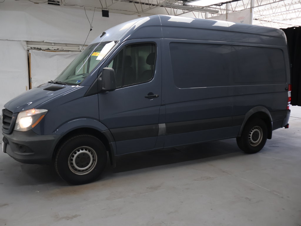 Used 2018 Mercedes-Benz Sprinter 2500 image 4