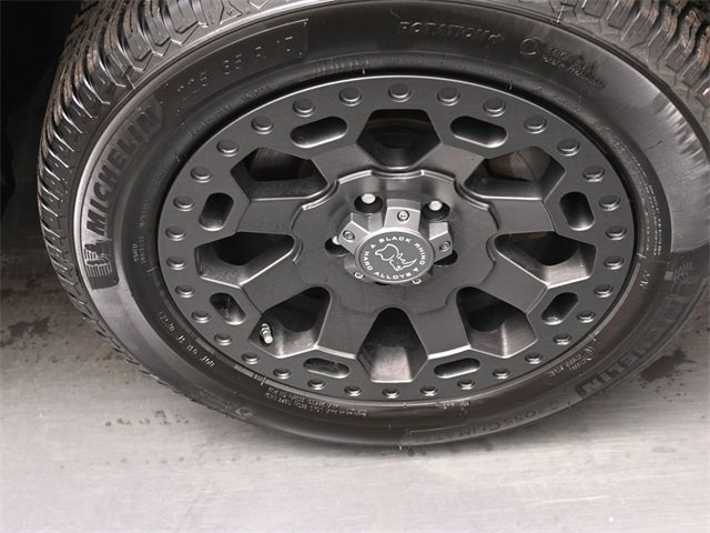 Used 2019 Toyota RAV4 LE image 29