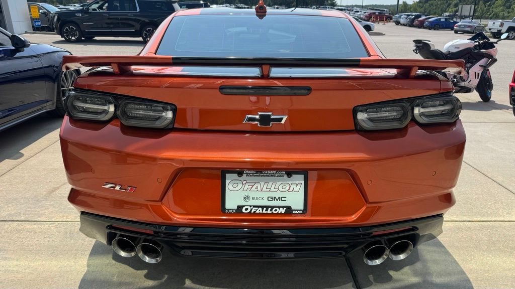Used 2023 Chevrolet Camaro ZL1 RWD image 4